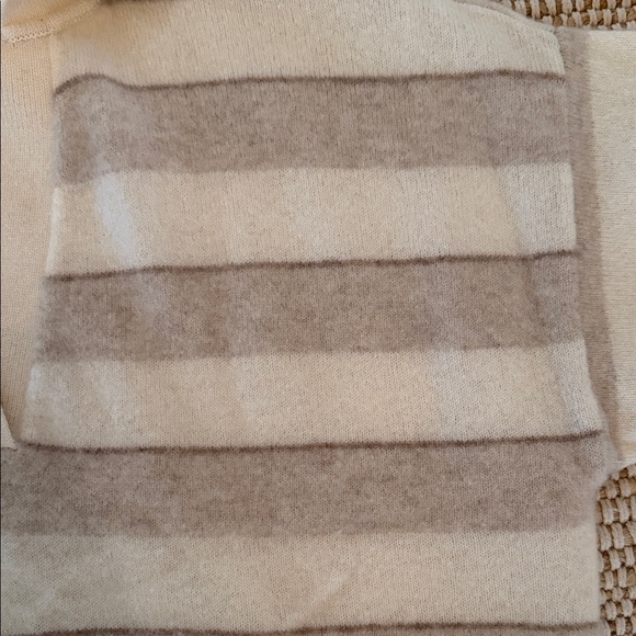 Club Monaco Cream and Taupe Striped V-Neck Polo Sweater - Picture 3 of 4